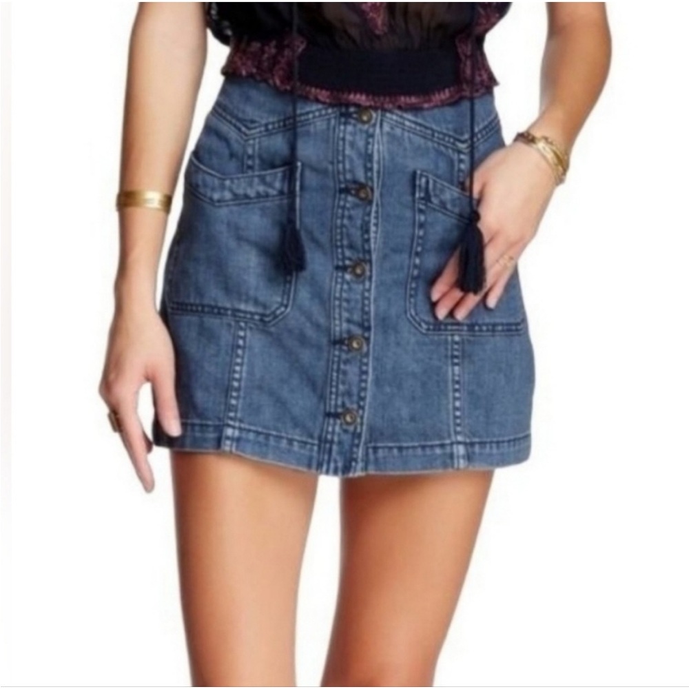 Free People Come A Little Closer Button-Front Denim Mini Skirt Size 4